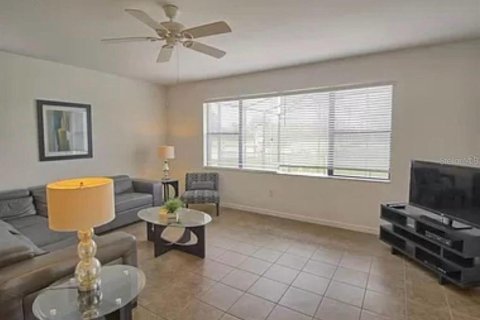 Villa ou maison à louer à Davenport, Floride: 5 chambres, 216.74 m2 № 1835558 - photo 8