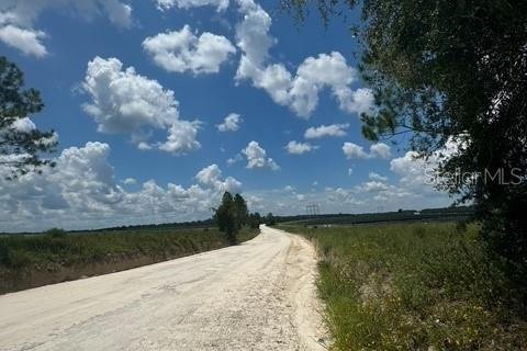 Terreno en venta en Fort White, Florida № 1901344 - foto 30