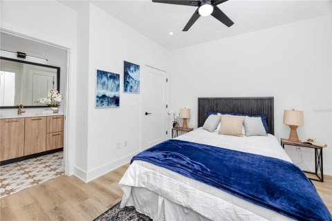 Townhouse in Tampa, Florida 3 bedrooms, 161 sq.m. № 2119930 - photo 11
