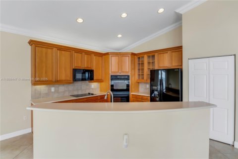 House in Miramar, Florida 5 bedrooms, 274.15 sq.m. № 1756911 - photo 26