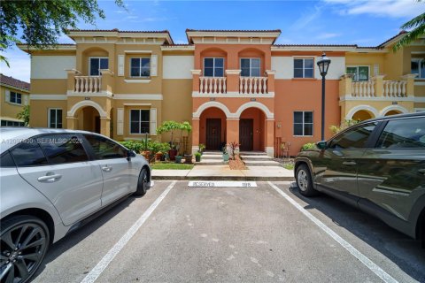 Touwnhouse à vendre à Miramar, Floride: 3 chambres, 153.85 m2 № 2389782 - photo 21