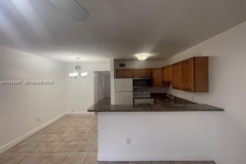 Copropriété à louer à North Bay Village, Floride: 1 chambre, 64.57 m2 № 1997251 - photo 6