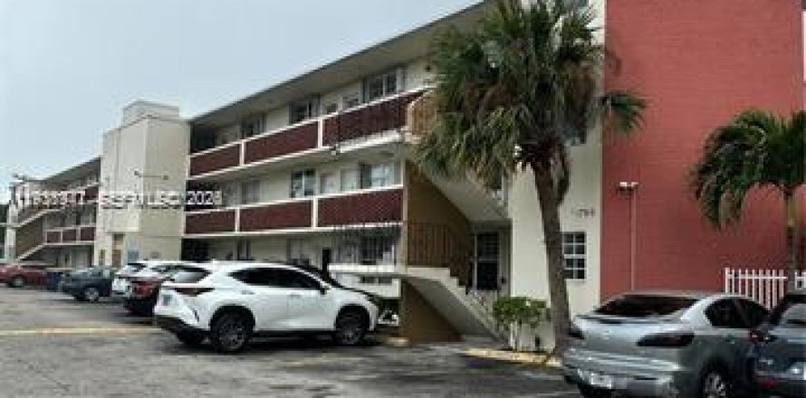 Condo à North Bay Village, Floride, 1 chambre  № 1997251