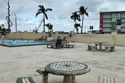 Copropriété à louer à North Bay Village, Floride: 1 chambre, 64.57 m2 № 1997251 - photo 26