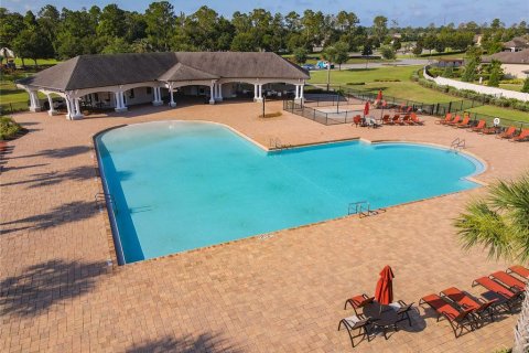 House in Spring Hill, Florida 3 bedrooms, 140.1 sq.m. № 1679562 - photo 30
