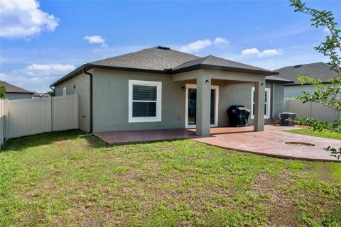 House in Spring Hill, Florida 3 bedrooms, 140.1 sq.m. № 1679562 - photo 25