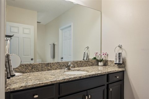 House in Spring Hill, Florida 3 bedrooms, 140.1 sq.m. № 1679562 - photo 12