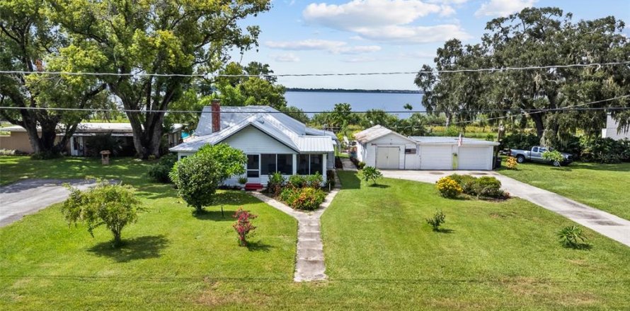House in Lake Alfred, Florida 2 bedrooms, 106.28 sq.m. № 1880419