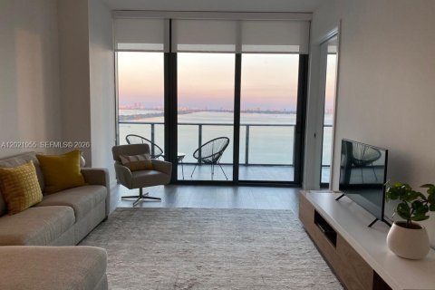 Condominio en alquiler en Miami, Florida, 1 dormitorio, 87.33 m2 № 2085454 - foto 9