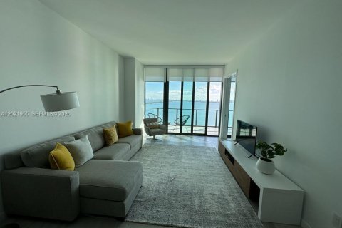 Condominio en alquiler en Miami, Florida, 1 dormitorio, 87.33 m2 № 2085454 - foto 14