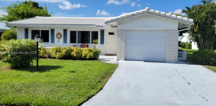 Villa ou maison à Boynton Beach, Floride 2 chambres, 119.66 m2 № 1966210