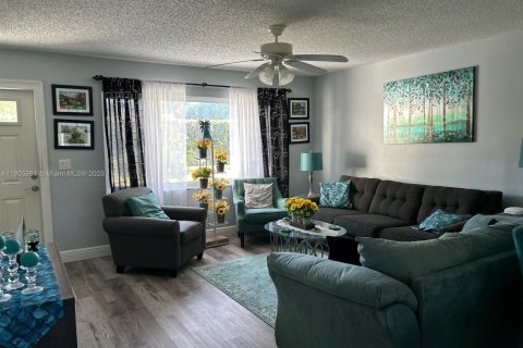 Villa ou maison à vendre à Boynton Beach, Floride: 2 chambres, 119.66 m2 № 1966210 - photo 2