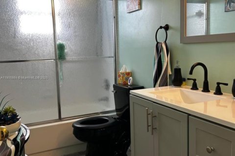 Villa ou maison à vendre à Boynton Beach, Floride: 2 chambres, 119.66 m2 № 1966210 - photo 4