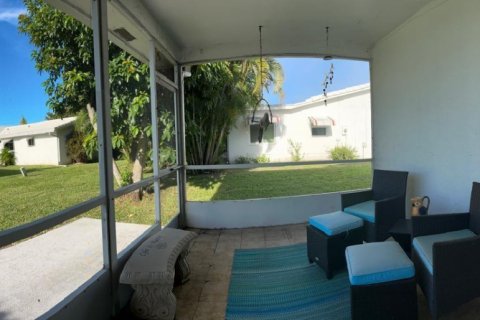 Villa ou maison à vendre à Boynton Beach, Floride: 2 chambres, 119.66 m2 № 1966210 - photo 15