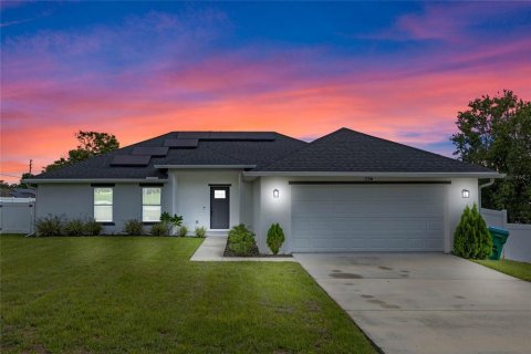 House in Deltona, Florida 3 bedrooms, 147.9 sq.m. № 1354135 - photo 1