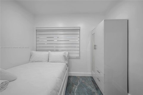 Immobilier commercial à vendre à Biscayne Park, Floride: 135.64 m2 № 1977418 - photo 16