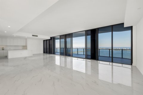 Condo in Miami, Florida, 5 bedrooms  № 2181110 - photo 6