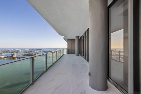 Condo in Miami, Florida, 5 bedrooms  № 2181110 - photo 26