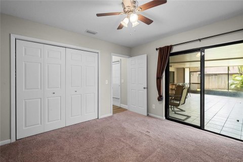 House in Lutz, Florida 3 bedrooms, 119.01 sq.m. № 2302424 - photo 8