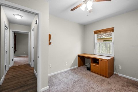 House in Lutz, Florida 3 bedrooms, 119.01 sq.m. № 2302424 - photo 30
