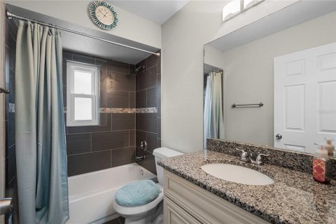 House in Lutz, Florida 3 bedrooms, 119.01 sq.m. № 2302424 - photo 9