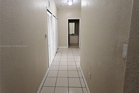 Copropriété à louer à Homestead, Floride: 3 chambres, 108.32 m2 № 2004035 - photo 8