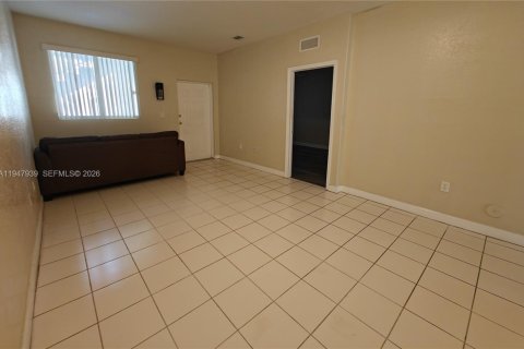 Copropriété à louer à Homestead, Floride: 3 chambres, 108.32 m2 № 2004035 - photo 6