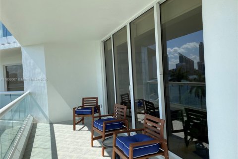 Condominio en alquiler en Aventura, Florida, 4 dormitorios, 310.29 m2 № 1877678 - foto 2