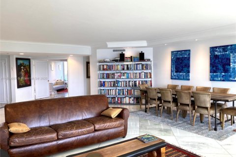 Condominio en alquiler en Aventura, Florida, 4 dormitorios, 310.29 m2 № 1877678 - foto 4