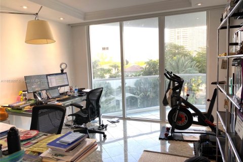 Condominio en alquiler en Aventura, Florida, 4 dormitorios, 310.29 m2 № 1877678 - foto 13