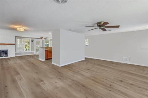 House in Englewood, Florida 2 bedrooms, 141.03 sq.m. № 1542350 - photo 7