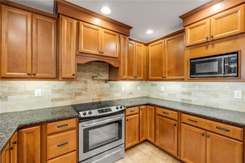 House in Winter Garden, Florida 3 bedrooms, 244.98 sq.m. № 1847046 - photo 9