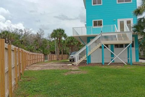 House in Spring Hill, Florida 3 bedrooms, 143.07 sq.m. № 2408959 - photo 6