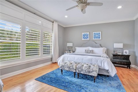 House in Windermere, Florida 4 bedrooms, 368.45 sq.m. № 2351570 - photo 28