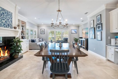 House in Windermere, Florida 4 bedrooms, 368.45 sq.m. № 2351570 - photo 15