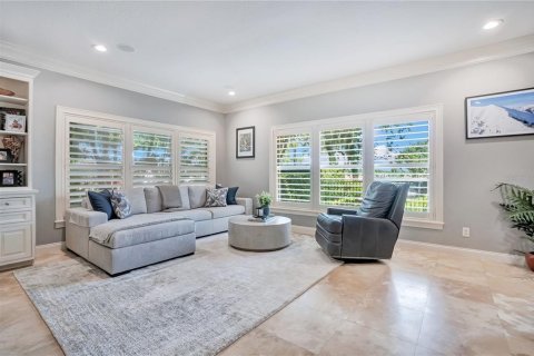 House in Windermere, Florida 4 bedrooms, 368.45 sq.m. № 2351570 - photo 8