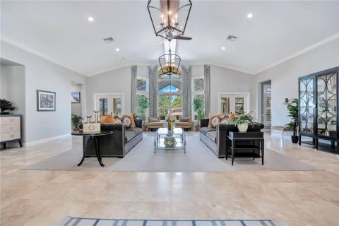 House in Windermere, Florida 4 bedrooms, 368.45 sq.m. № 2351570 - photo 3