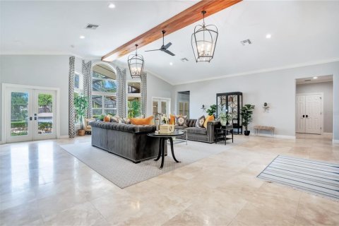House in Windermere, Florida 4 bedrooms, 368.45 sq.m. № 2351570 - photo 5