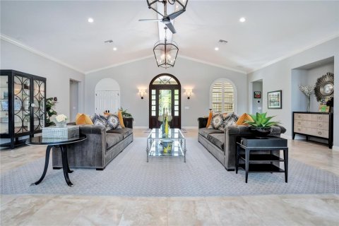 House in Windermere, Florida 4 bedrooms, 368.45 sq.m. № 2351570 - photo 4
