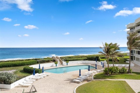 Copropriété à vendre à Palm Beach, Floride: 2 chambres, 161.65 m2 № 2087759 - photo 20