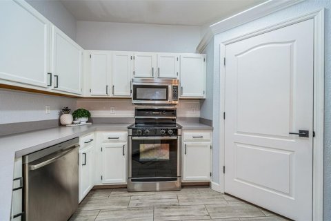 Touwnhouse à vendre à Tampa, Floride: 1 chambre, 98.66 m2 № 1912161 - photo 16