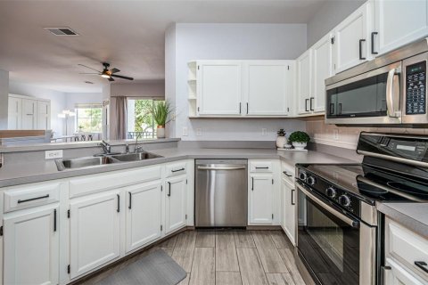 Touwnhouse à vendre à Tampa, Floride: 1 chambre, 98.66 m2 № 1912161 - photo 18