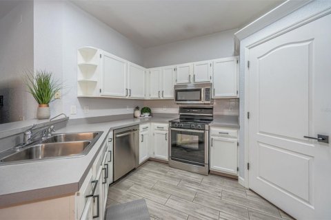 Touwnhouse à vendre à Tampa, Floride: 1 chambre, 98.66 m2 № 1912161 - photo 15