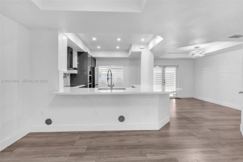 Townhouse in Homestead, Florida 4 bedrooms, 168.34 sq.m. № 2078507 - photo 16
