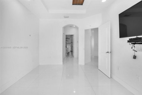 Townhouse in Homestead, Florida 4 bedrooms, 168.34 sq.m. № 2078507 - photo 22