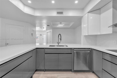Townhouse in Homestead, Florida 4 bedrooms, 168.34 sq.m. № 2078507 - photo 9