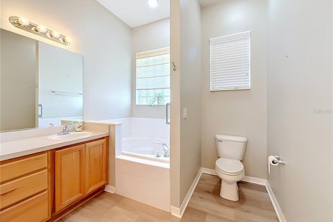 House in Leesburg, Florida 2 bedrooms, 160.07 sq.m. № 2157687 - photo 24