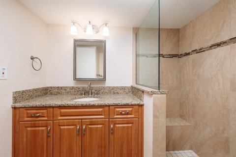 Condominio en venta en Redington Shores, Florida, 2 dormitorios, 134.71 m2 № 1685010 - foto 30