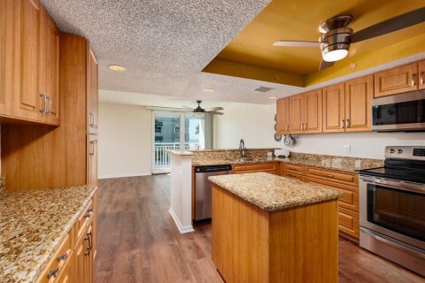 Condominio en venta en Redington Shores, Florida, 2 dormitorios, 134.71 m2 № 1685010 - foto 10