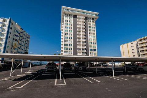 Condominio en venta en Redington Shores, Florida, 2 dormitorios, 134.71 m2 № 1685010 - foto 28